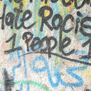 «Tuts differents – tuts eguals»